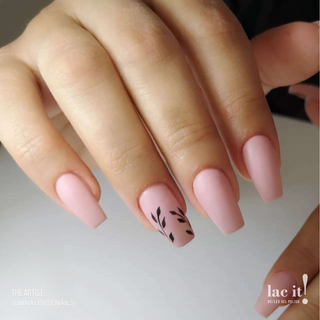 en Vogue Lac It! Sweet Nothing dusty baby pink crème UV/LED gel nail polish for professional nails and extensions on coffin shaped manicured nails